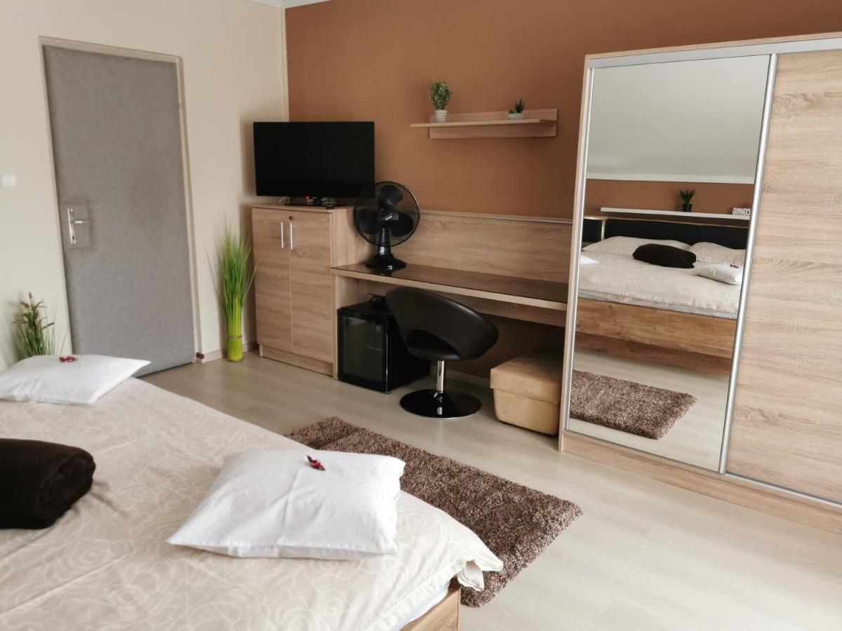 Csabai Vendeghaz Hotell Bük Exteriör bild