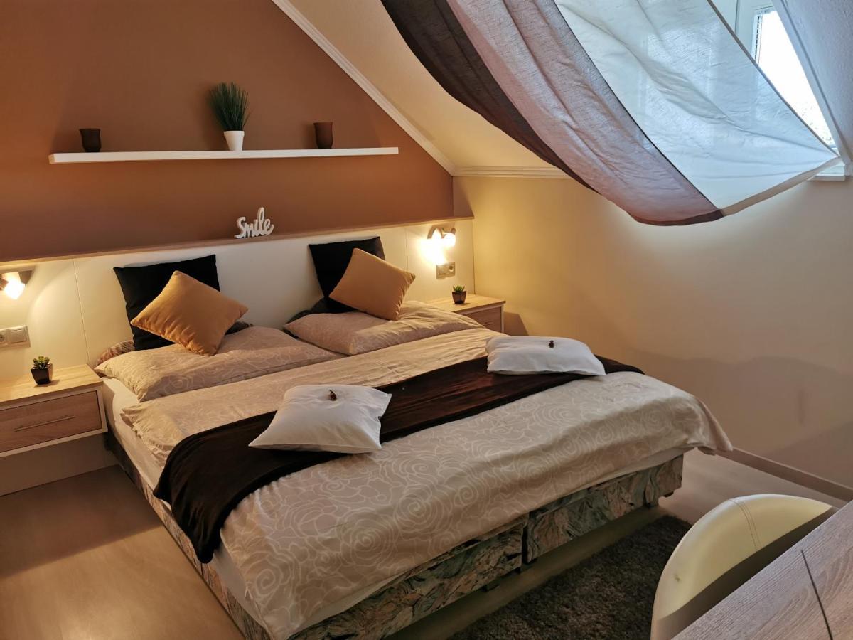 Csabai Vendeghaz Hotell Bük Exteriör bild
